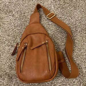 Antik Kraft Tan Crossbody Bag with Gold Zippers